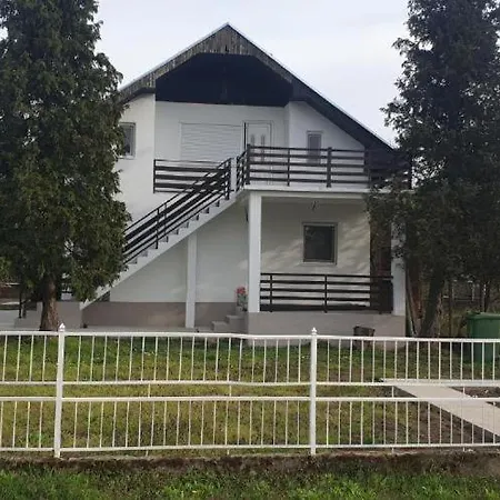 Apartman Ricci R 3 Apartment